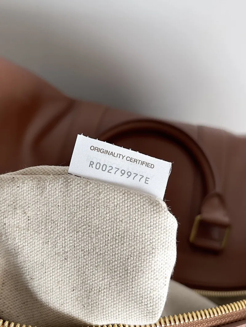 Bottega Veneta Brown Leather Duffle Travel Bag - Image 7