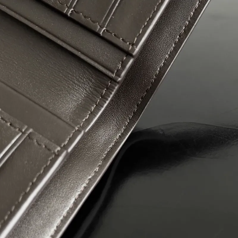 BV Wallets-4 - Image 8