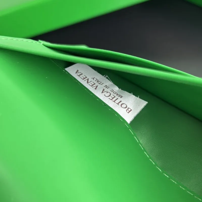 BV Wallets-7 - Image 9
