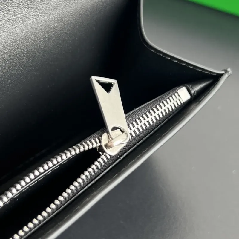 BV Wallets-9 - Image 7