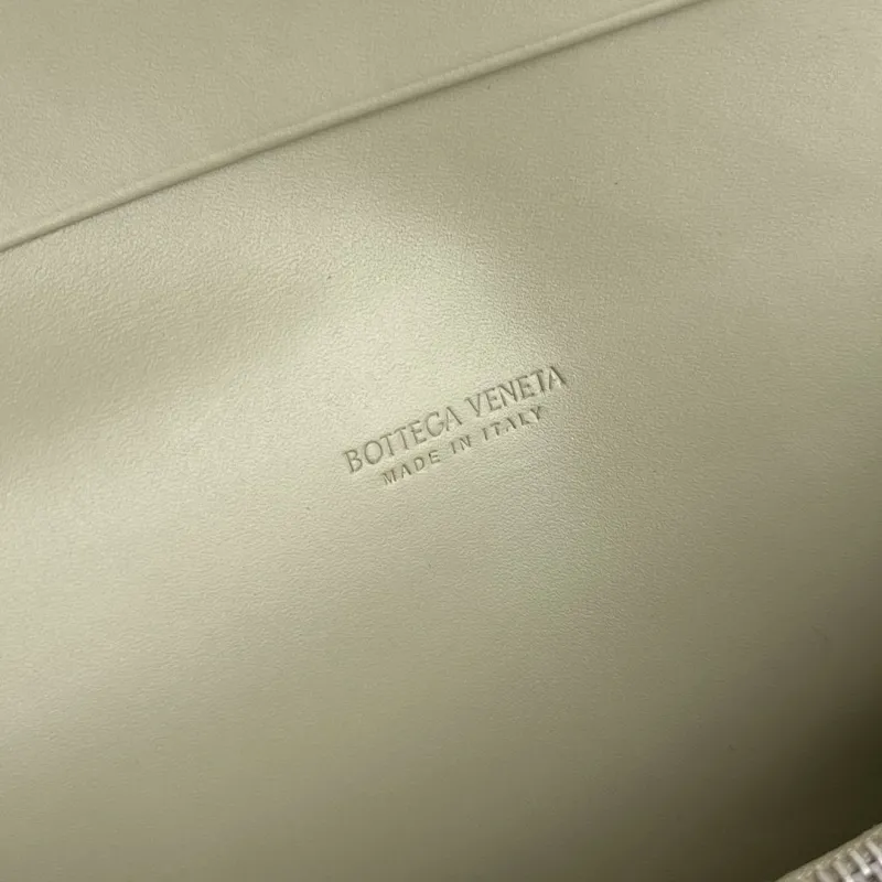 BV Wallets-12 - Image 8