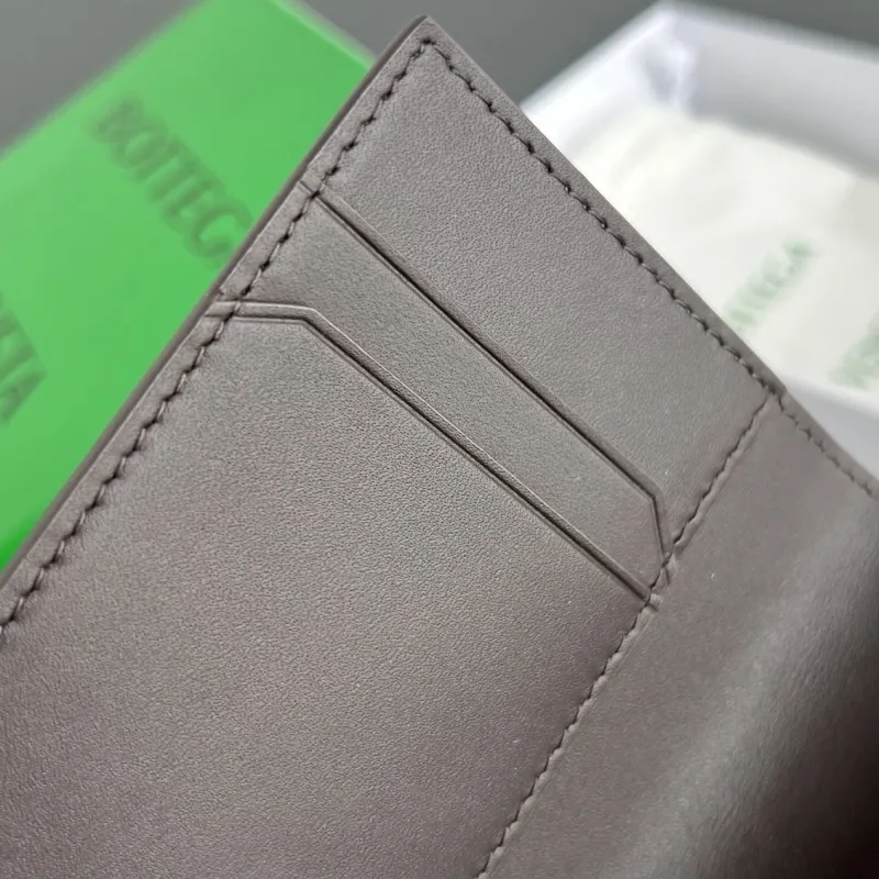 BV Wallets-22 - Image 6