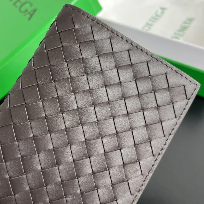 BV Wallets-22 - Image 9