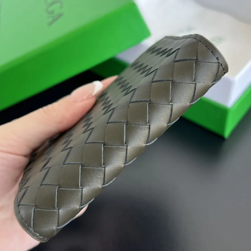 BV Wallets-24 - Image 4