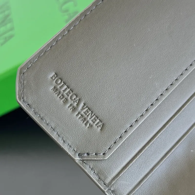 BV Wallets-24 - Image 7