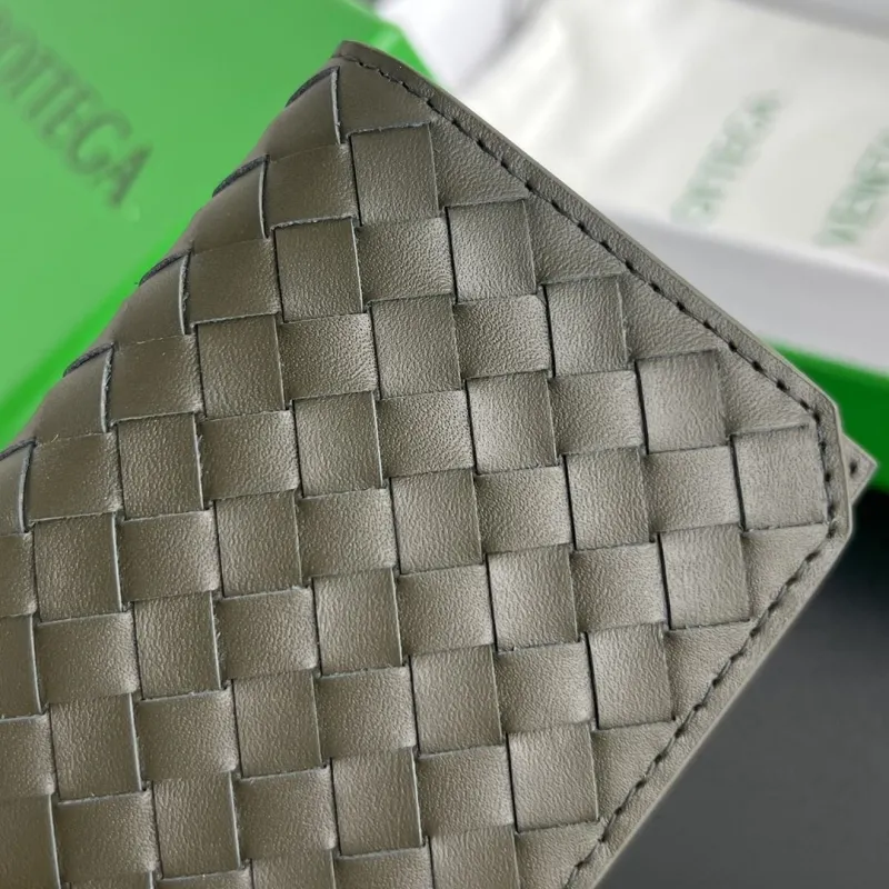 BV Wallets-31 - Image 8
