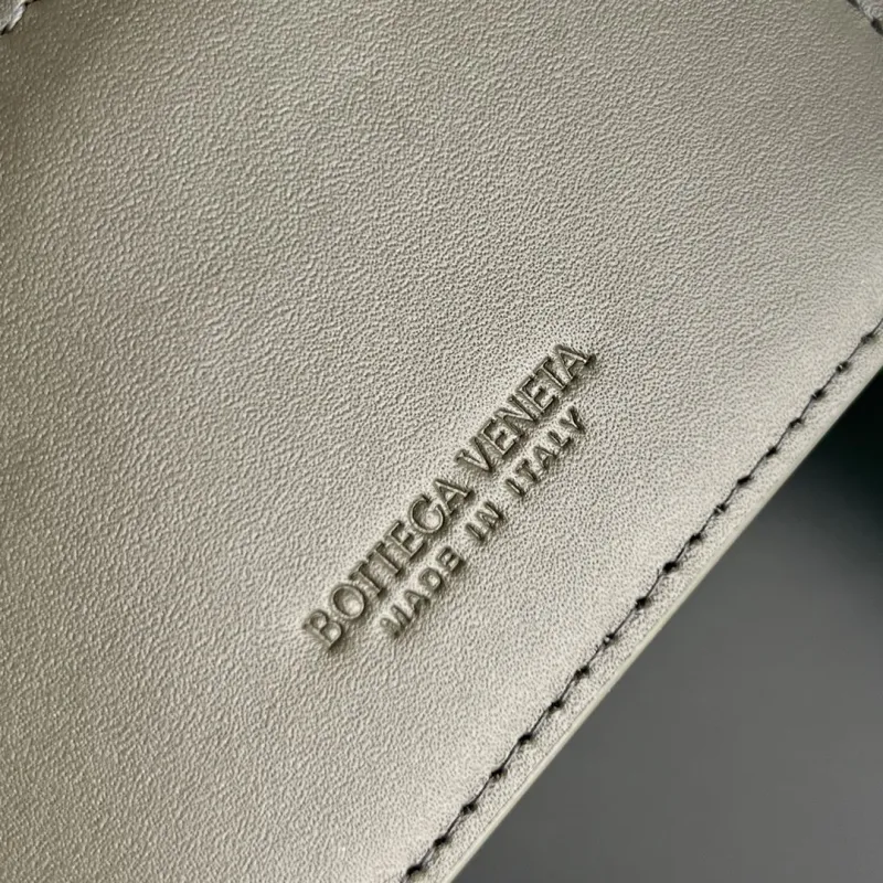 BV Wallets-31 - Image 9