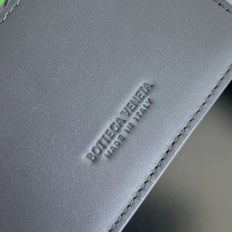 Bottega Veneta Gray Leather Compact Wallet - Image 8