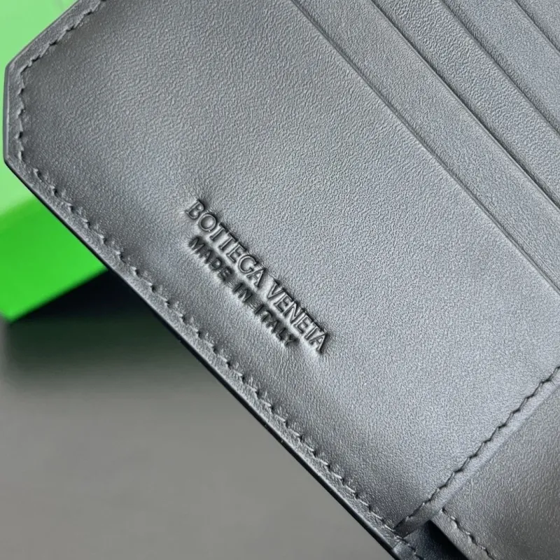 Bottega Veneta Black Intrecciato Bifold Wallet 34 - Image 7