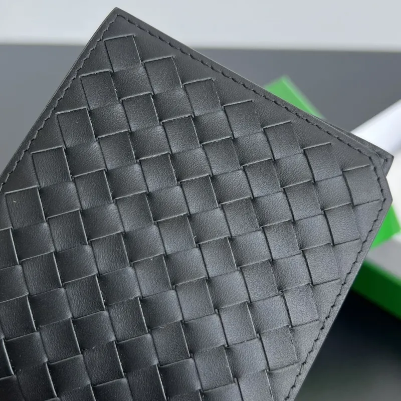 Bottega Veneta Black Intrecciato Bifold Wallet 34 - Image 9
