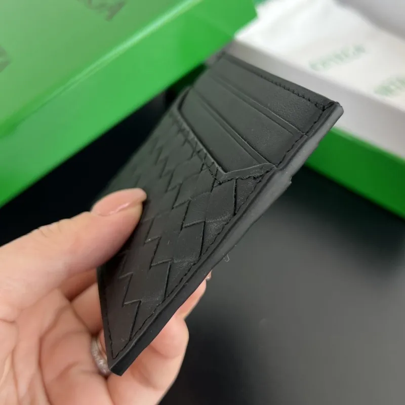Alternative view of BV Wallets-51