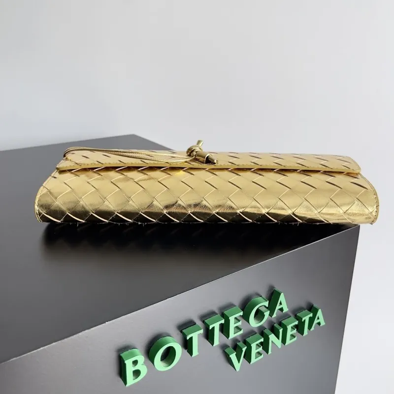 Bottega Veneta Gold Intreccio Clutch Bag - Image 4