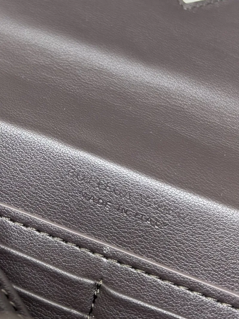 BV Wallets-60 - Image 8