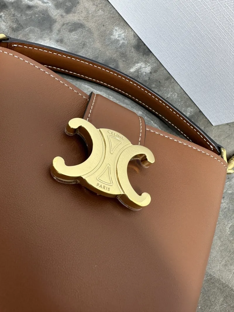 Celine Brown Leather Bucket Bag - Image 4