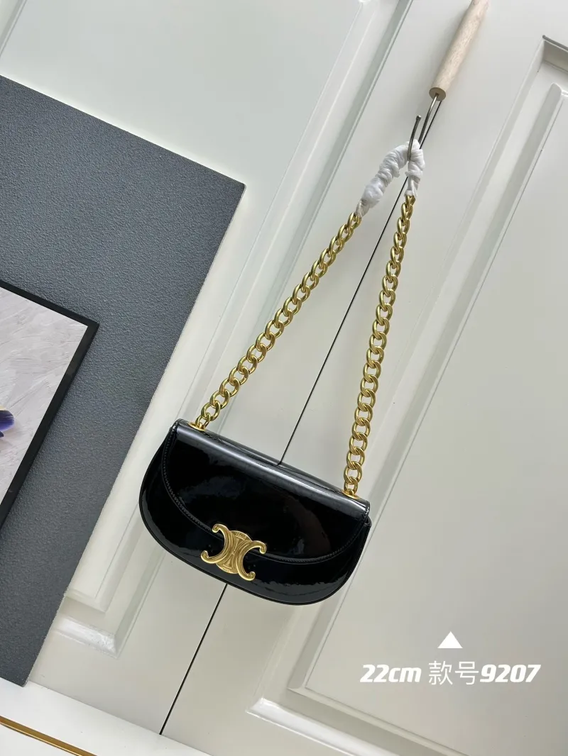 Celine Black Patent Leather Chain Shoulder Bag 22cm 9207