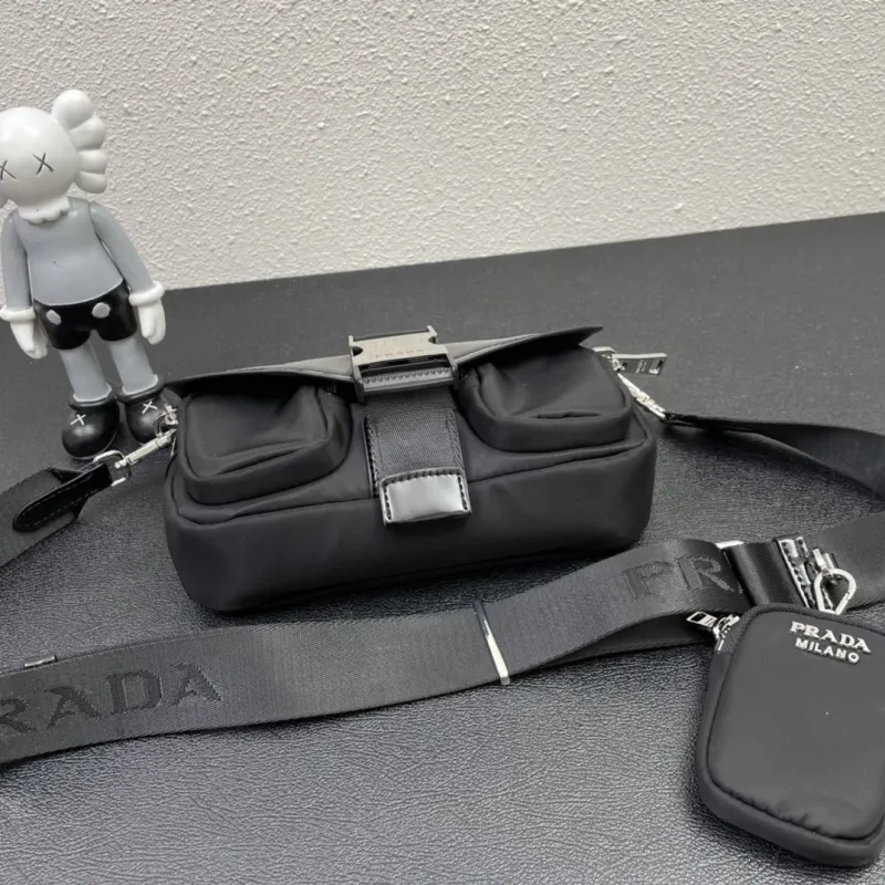 Prada Black Crossbody Bag 23cm - Image 7