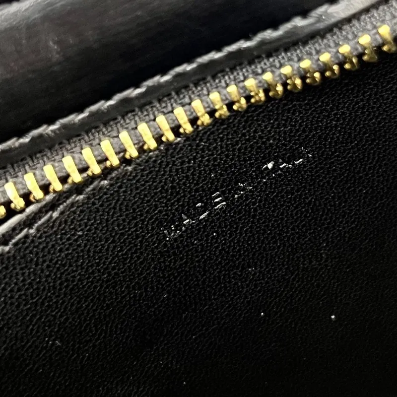 Celine Black Leather Satchel Bag 6610SQ Size 23-13.5-4cm - Image 9