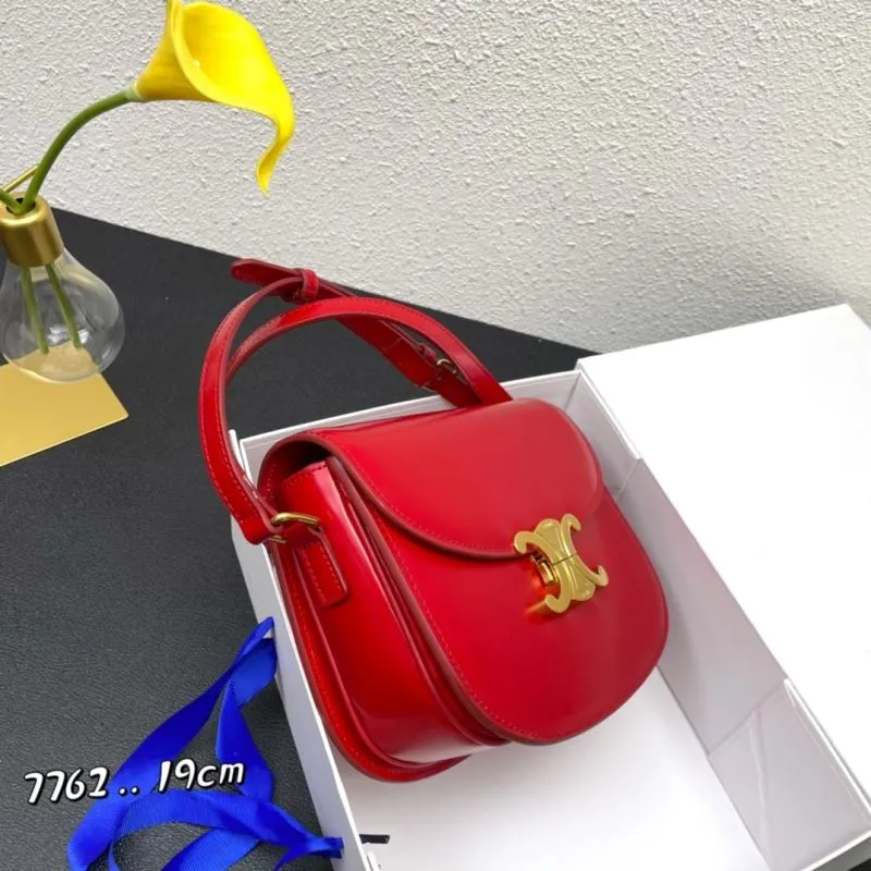 Celine Red Saddle Crossbody Bag 7762 19cm - Image 3