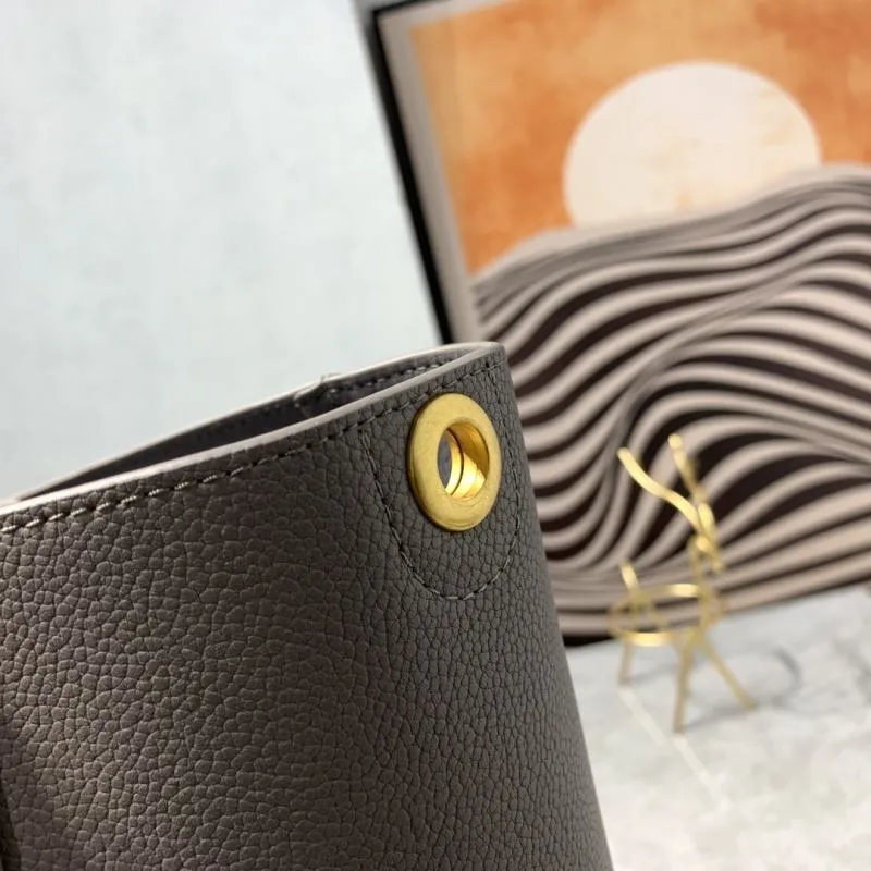 Celine Gray Leather Bucket Shoulder Bag - Image 6