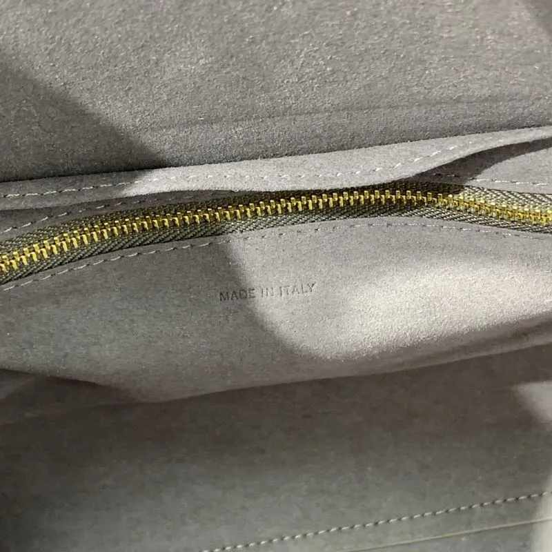 Celine Gray Leather Bucket Shoulder Bag - Image 9