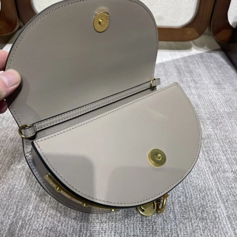 Chloe Taupe Saddle Crossbody Bag - Image 7