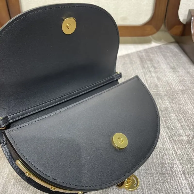 Chloe Black Leather Crossbody Saddle Bag - Image 7