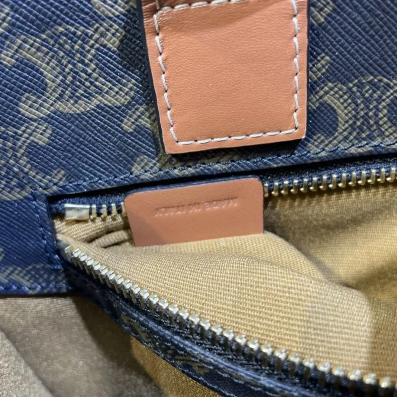Celine Monogram Tote Bag 425 - Image 8