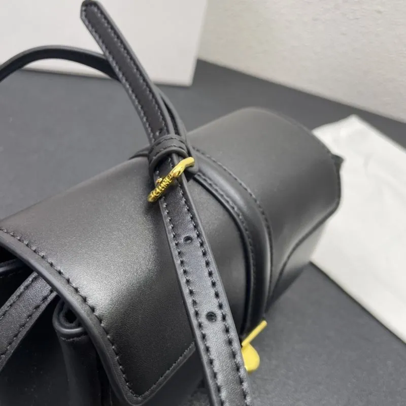 Celine C8074 Black Crossbody Bag 18cm - Image 6