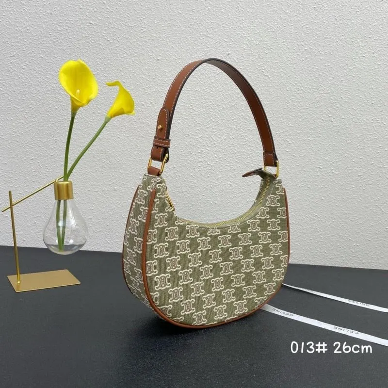Alternative view of Celine Shoulder Bags-4