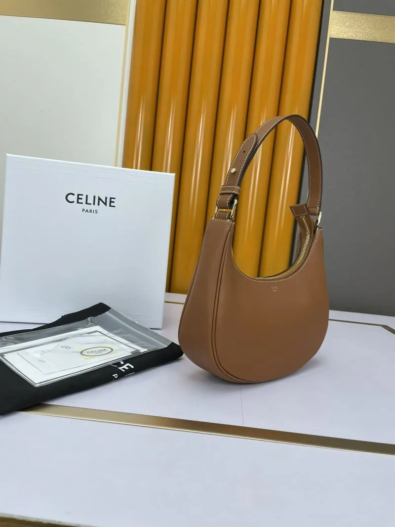 Alternative view of Celine Shoulder Bags-11