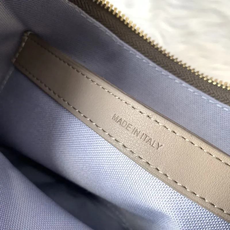 Celine Shoulder Bags-22 - Image 8