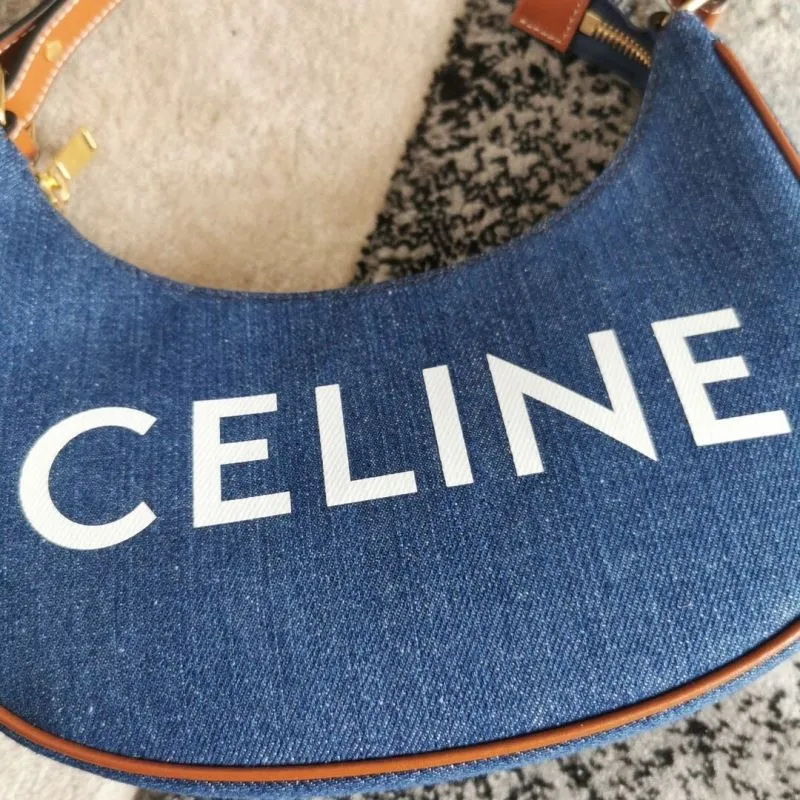 Celine Blue Denim Shoulder Bag - Image 5