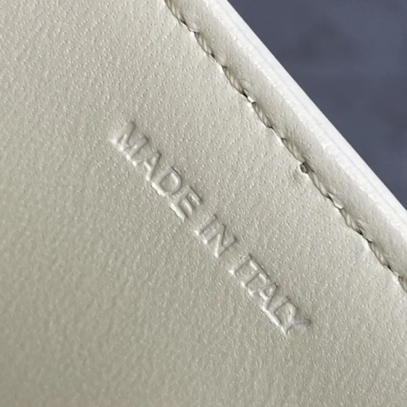 Celine Cream Patent Leather Shoulder Bag - Image 7