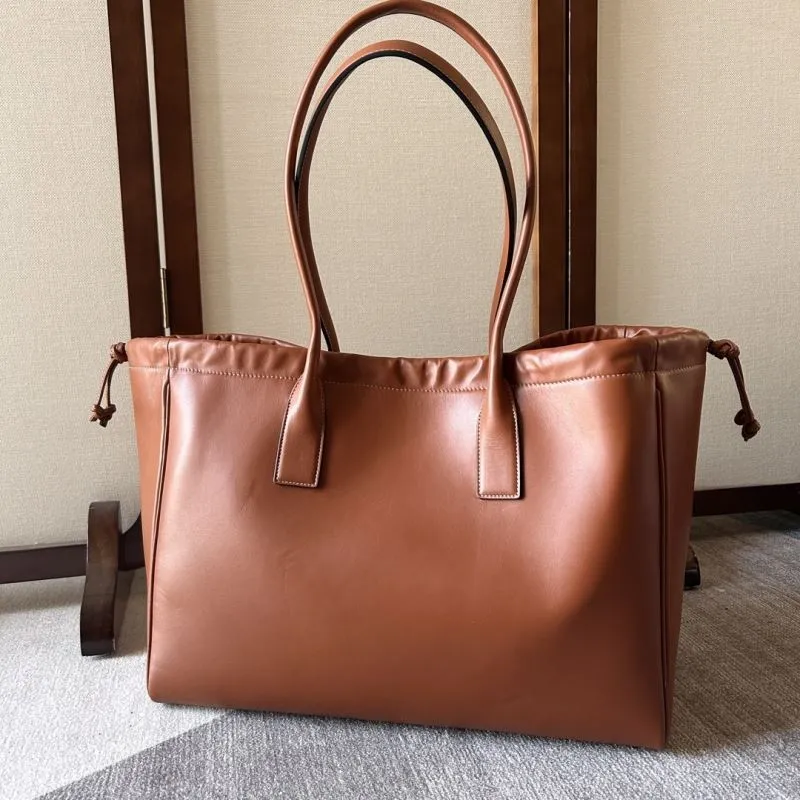 Celine Large Brown Leather Tote Bag - Image 3