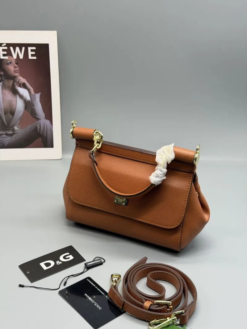 Alternative view of D&G Handle Bags-2