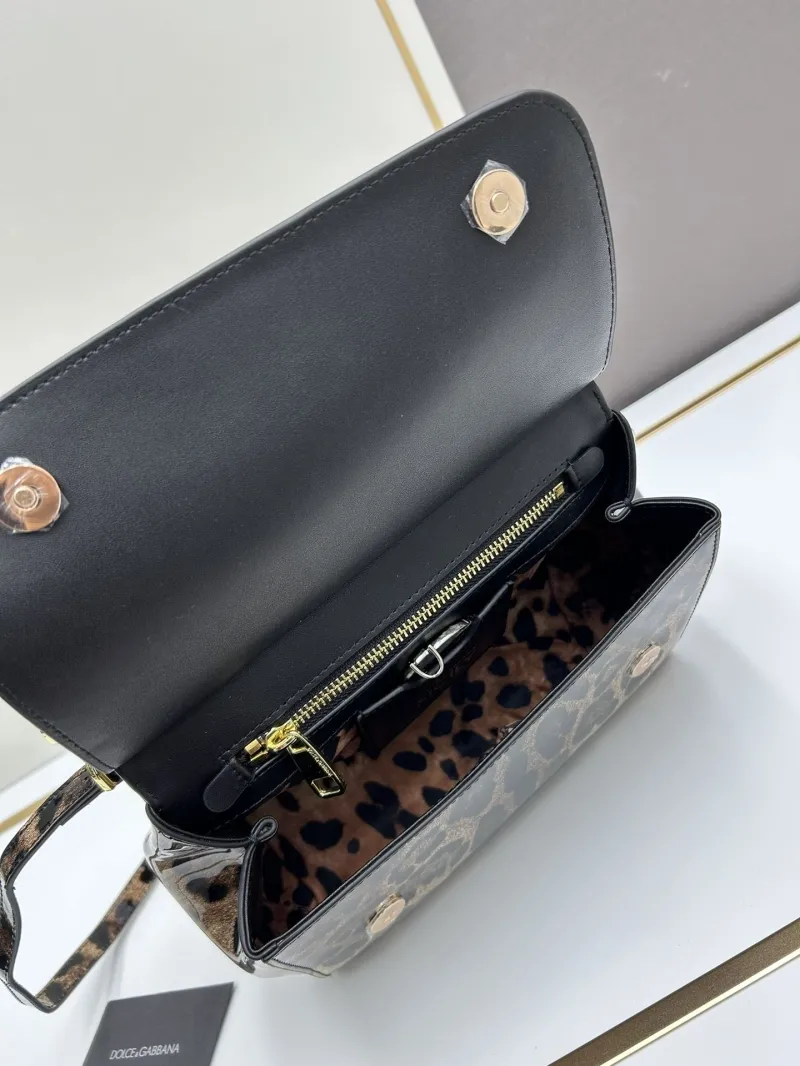 Dolce Gabbana Leopard Print Patent Leather Crossbody Handbag 25x20x12cm - Image 7