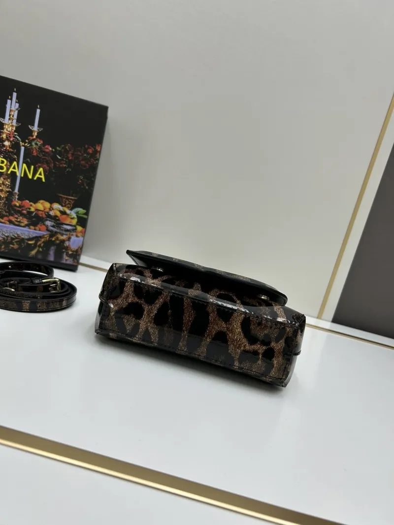 Dolce Gabbana Leopard Print Handbag 29 With Box - Image 5