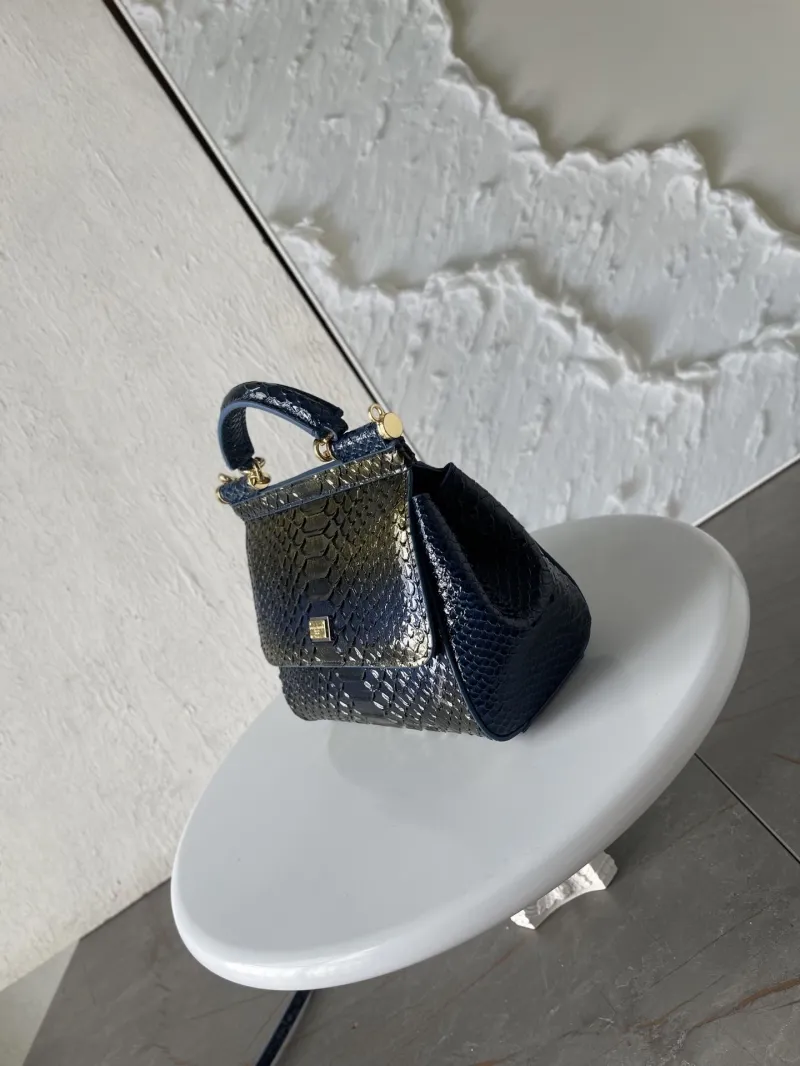 Alternative view of D&G Handle Bags-54