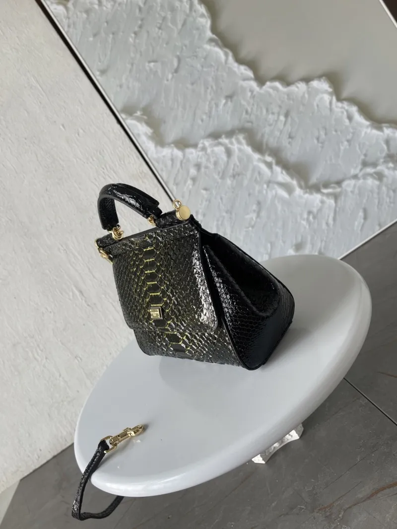 Alternative view of D&G Handle Bags-57
