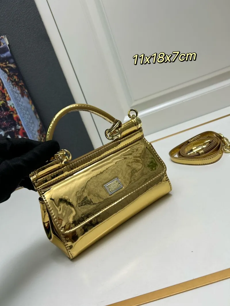 Alternative view of D&G Handle Bags-68