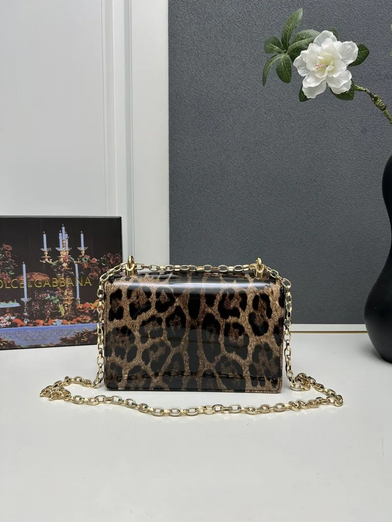 Alternative view of D&G Handle Bags-168