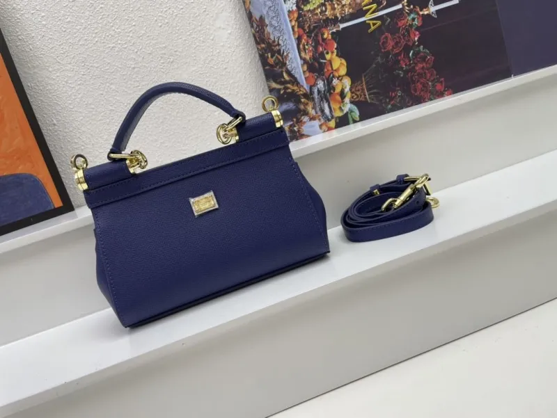 Alternative view of D&G Handle Bags-178