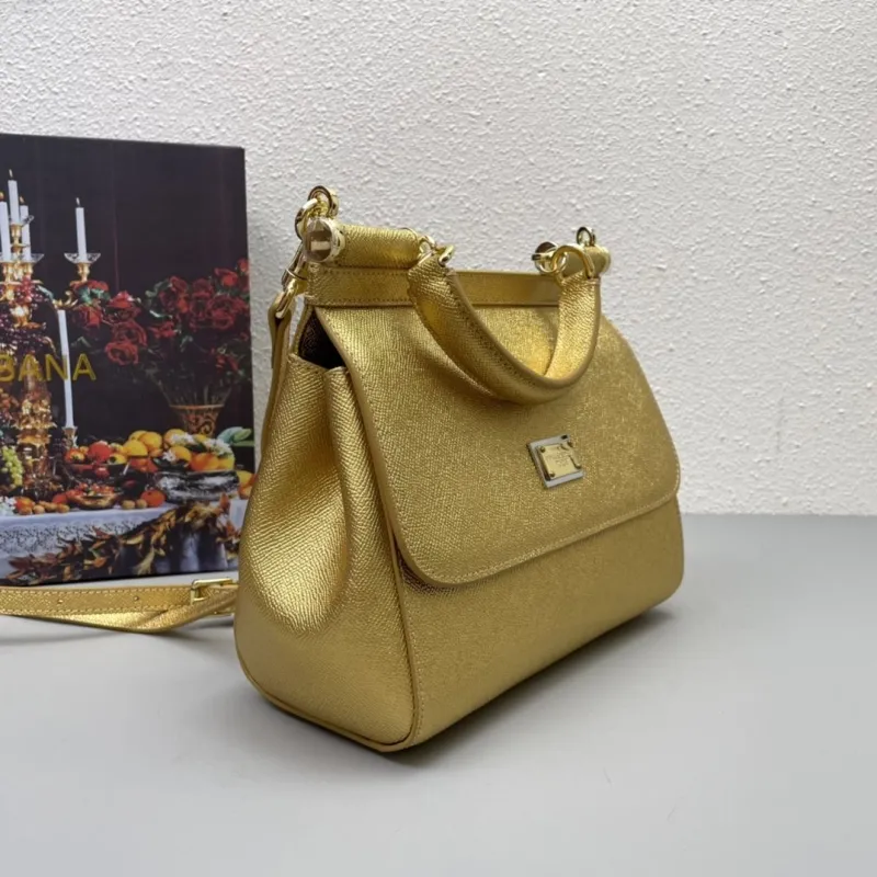 Dolce & Gabbana Gold Handbag 207 - Image 6