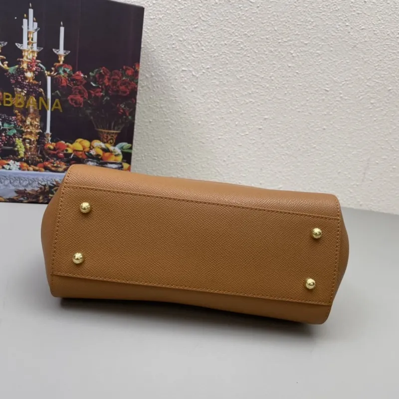 Dolce Gabbana Brown Leather Handbag 208 - Image 7