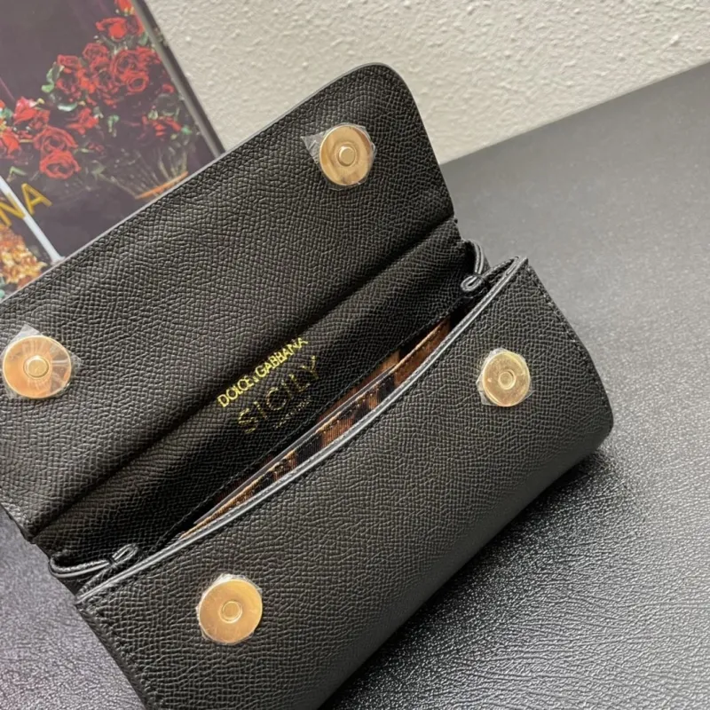 D&G Black Mini Crossbody Handbag 218 - Image 8
