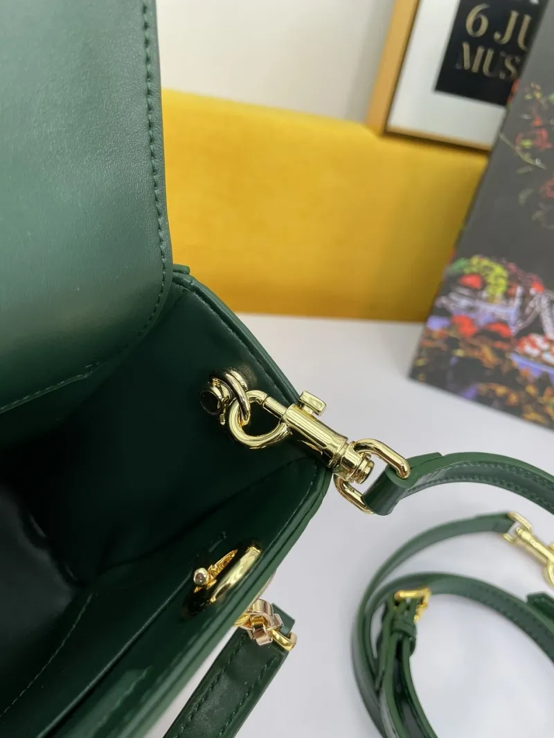 Dolce Gabbana Dark Green Leather Handbag 230 - Image 7