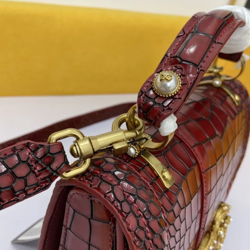 D&G Burgundy Crocodile Pattern Handbag BB4156 - Image 6