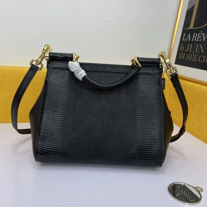 Dolce & Gabbana Black Leather Handbag 239 - Image 3