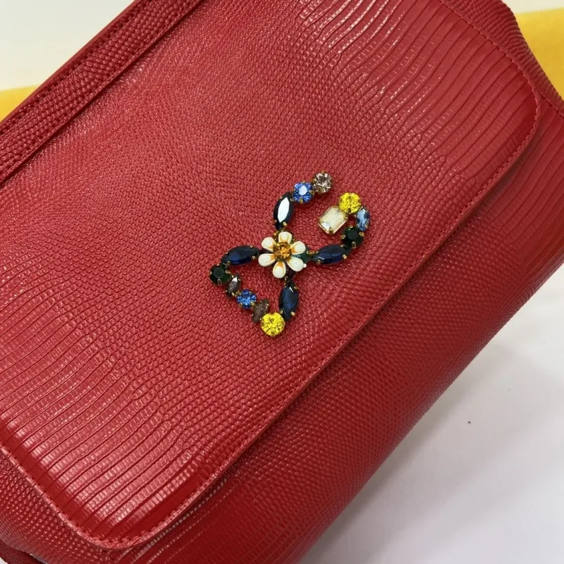 D&G Red Leather Top Handle Crossbody Bag - Image 4