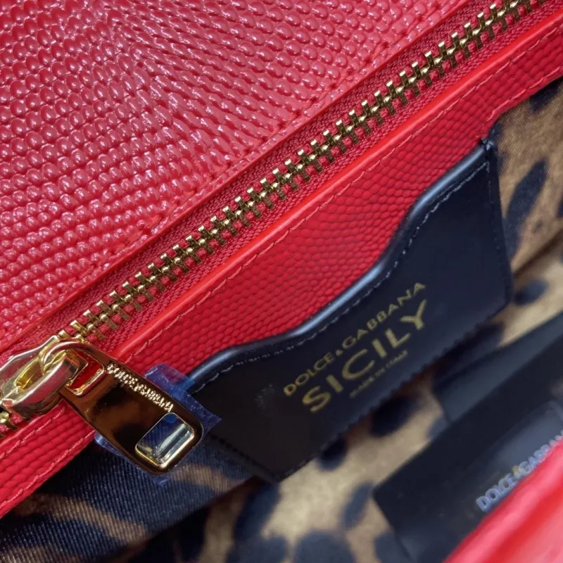 D&G Red Leather Top Handle Crossbody Bag - Image 8